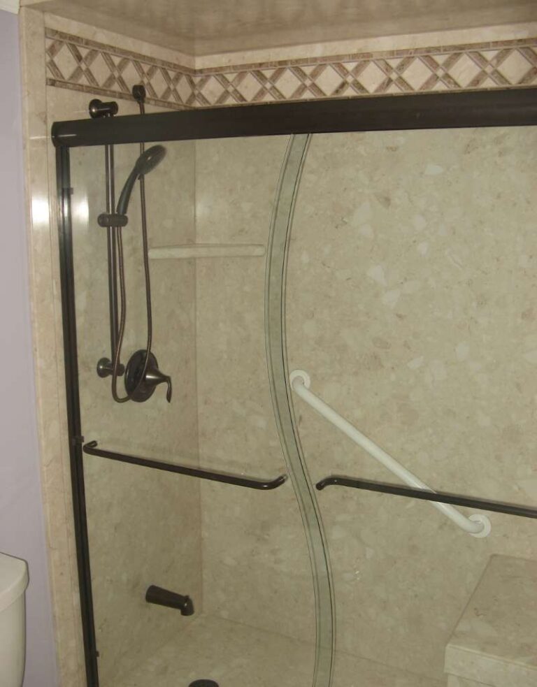 Sentrel Calabria Shower